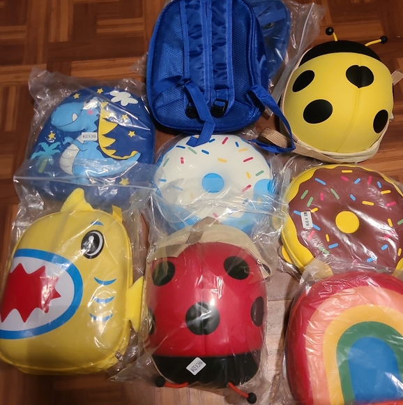 Hard shell kids backpack - Picture 1 of 1